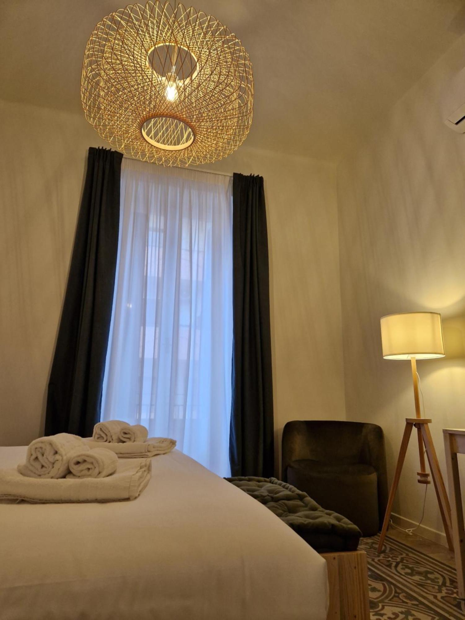 Lostabile Guesthouse & Coworking Bari Exteriör bild