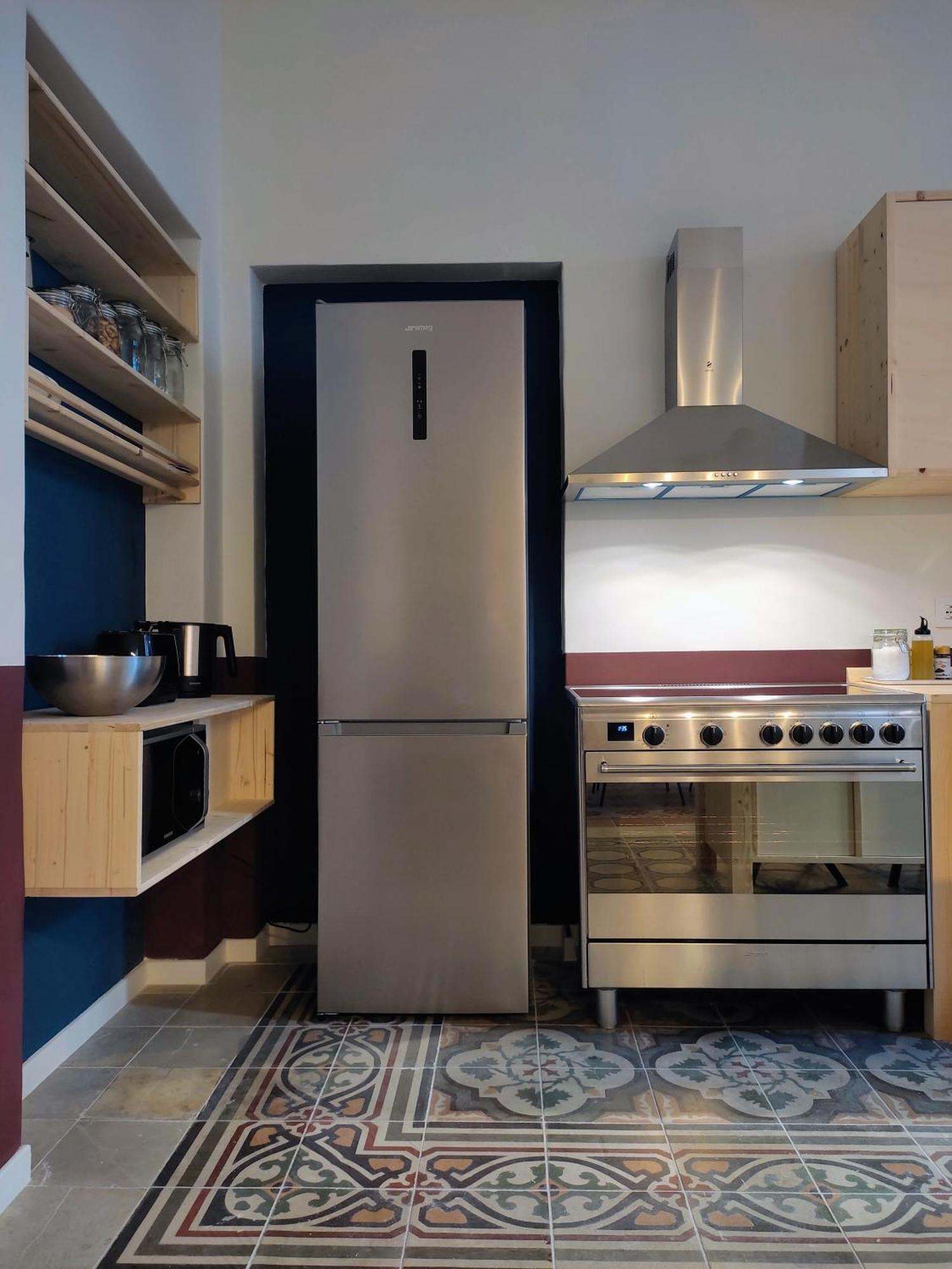 Lostabile Guesthouse & Coworking Bari Exteriör bild