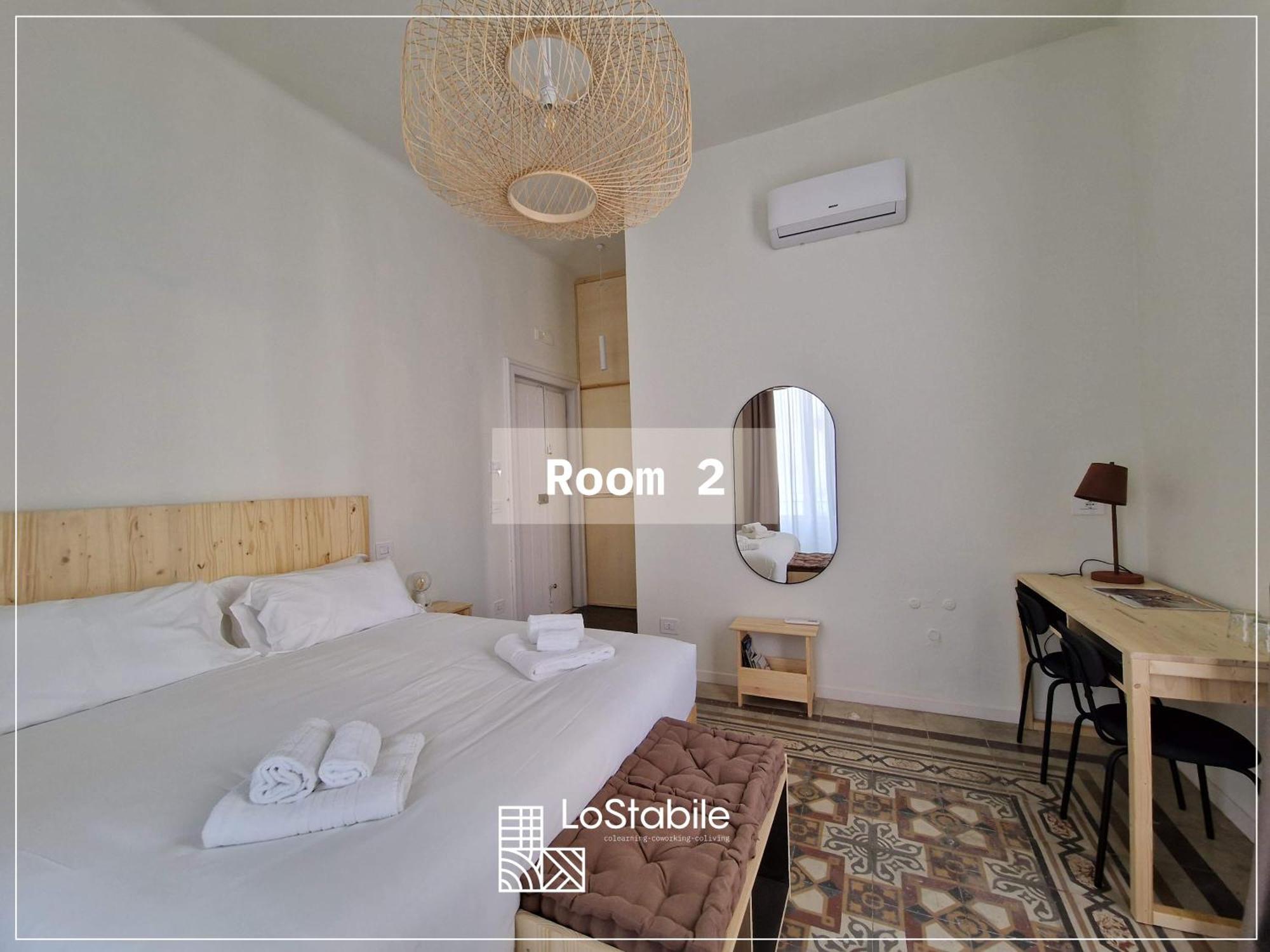 Lostabile Guesthouse & Coworking Bari Exteriör bild